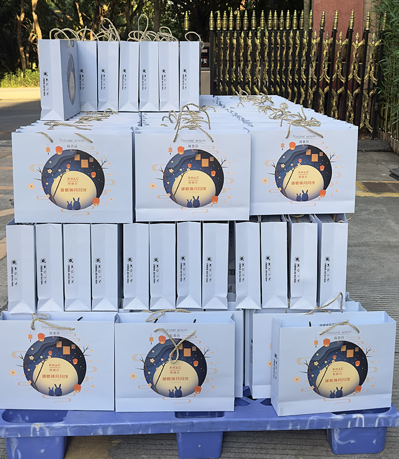 桂花飘香迎国庆,中秋赏月万事圆。国产麻豆剧传媒入口化妆用品（深圳）有限公司同心庆中秋迎国庆！！